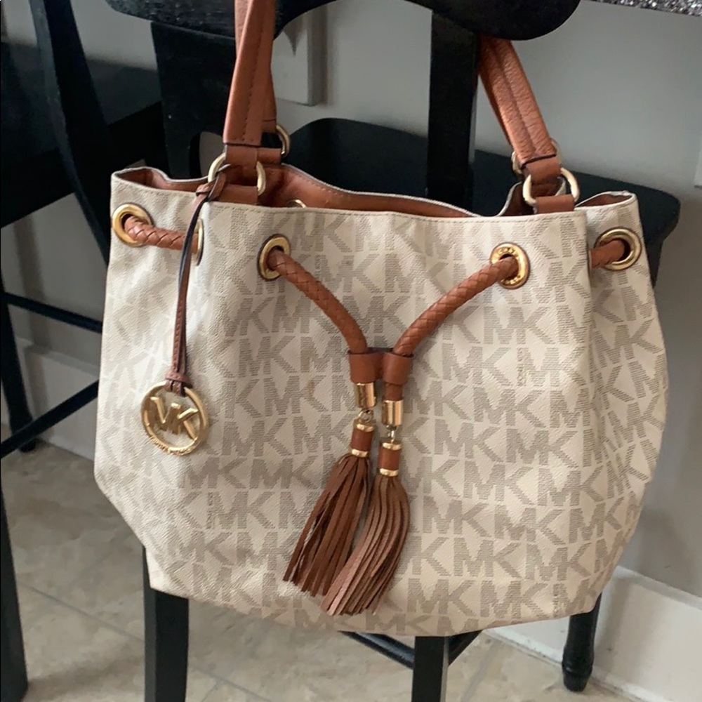 Michael Kors purse